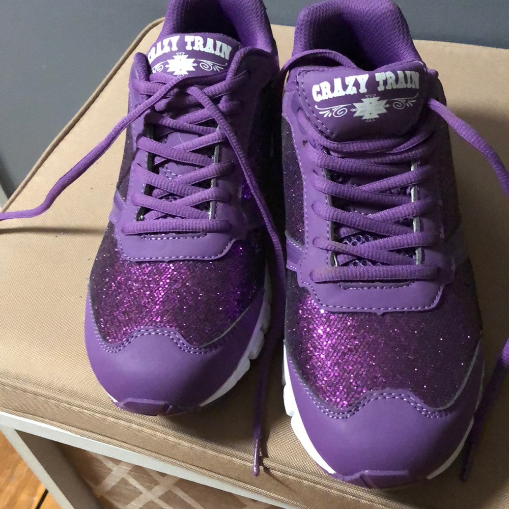 Sparkle shoes!